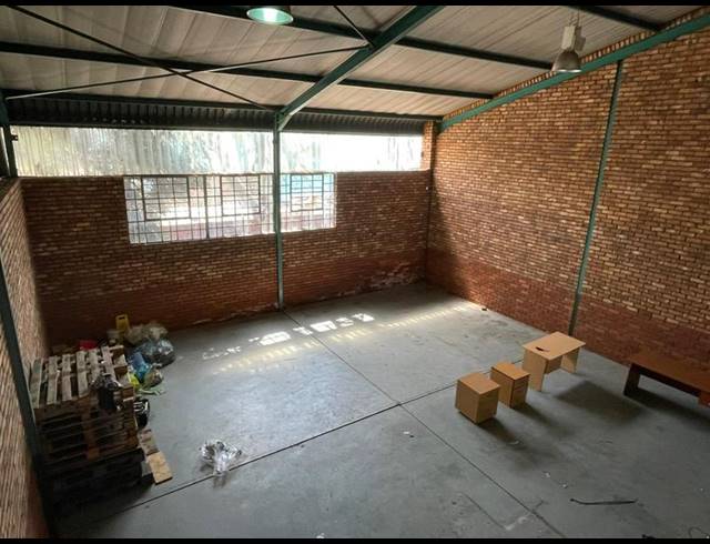 INDUSTRIAL PROPERTY TO RENT IN HENNOPSPARK